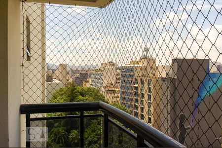 Varanda de apartamento para alugar com 1 quarto, 50m² em Higienópolis, São Paulo