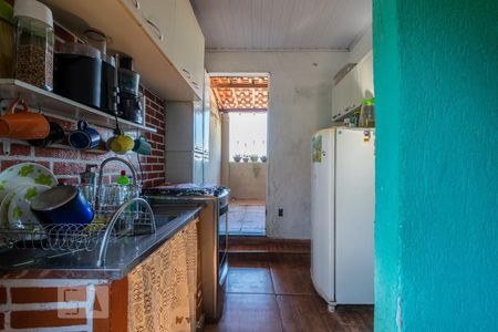 Cozinha de casa para alugar com 1 quarto, 70m² em Dom Bosco, Belo Horizonte