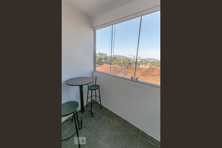 Sala de casa para alugar com 1 quarto, 35m² em Vila Nova, Porto Alegre