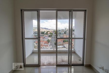 Sala de apartamento à venda com 3 quartos, 85m² em Esplanada, Belo Horizonte