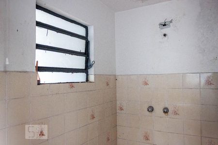 Banheiro de casa para alugar com 1 quarto, 37m² em Vila Guilherme, São Paulo