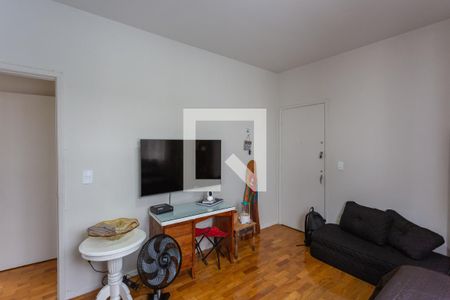 Sala de apartamento para alugar com 2 quartos, 82m² em Cruzeiro, Belo Horizonte