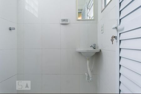 Banheiro do Dormitório de casa para alugar com 1 quarto, 50m² em Campos Elíseos, São Paulo