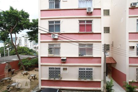Quarto 1 Vista de apartamento à venda com 3 quartos, 68m² em Vila Isabel, Rio de Janeiro