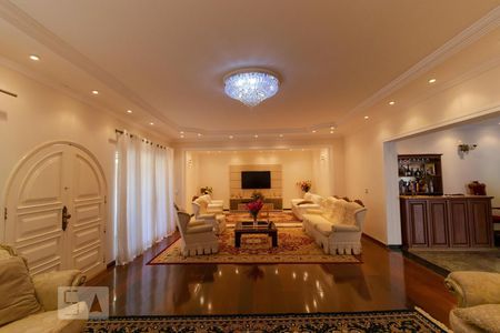 Sala de TV e Sala de Estar de casa para alugar com 4 quartos, 750m² em Parque Taquaral, Campinas