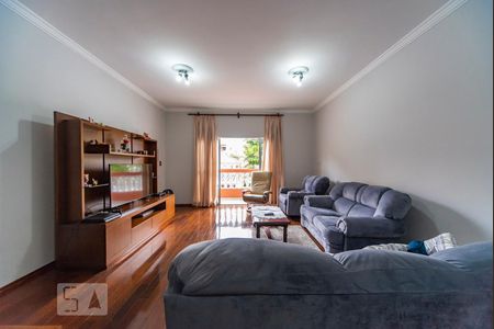 Sala de casa para alugar com 4 quartos, 200m² em Vila Valparaiso, Santo André