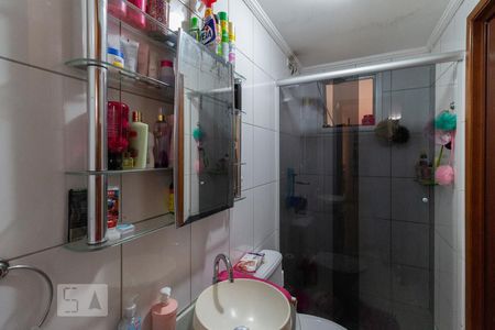 Banheiro de apartamento à venda com 2 quartos, 65m² em Jaguaribe, Osasco