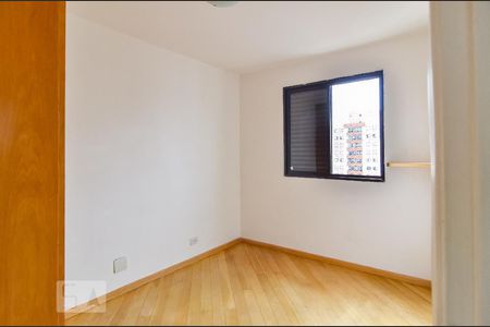 Quarto 1 de apartamento para alugar com 2 quartos, 55m² em Bosque da Saúde, São Paulo