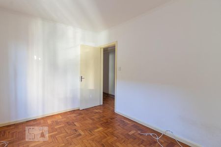 Quarto 1 de apartamento para alugar com 3 quartos, 74m² em Rio Branco, Porto Alegre