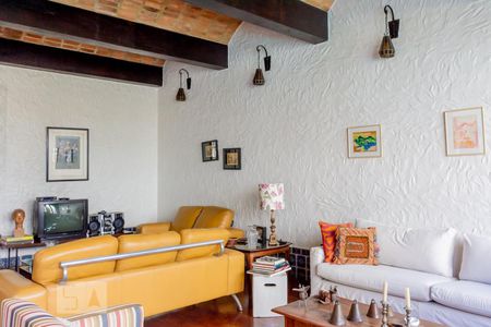 Sala de Estar de casa à venda com 4 quartos, 550m² em Butantã, São Paulo