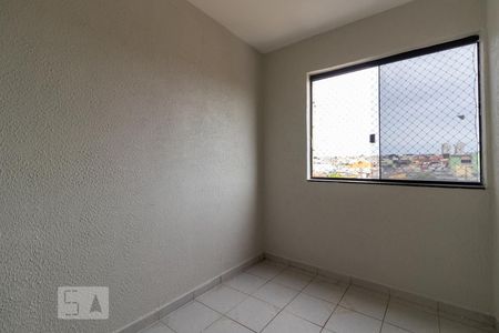 Quarto 01 de apartamento para alugar com 3 quartos, 60m² em Taguatinga Norte (taguatinga), Brasília