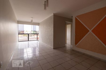 Sala de apartamento para alugar com 3 quartos, 60m² em Taguatinga Norte (taguatinga), Brasília