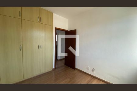 Quarto 1 de apartamento para alugar com 3 quartos, 84m² em Gutierrez, Belo Horizonte