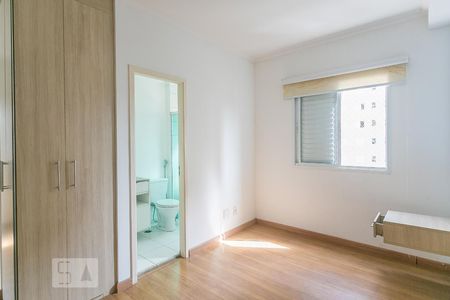 Suite de apartamento para alugar com 2 quartos, 57m² em Umuarama, Osasco