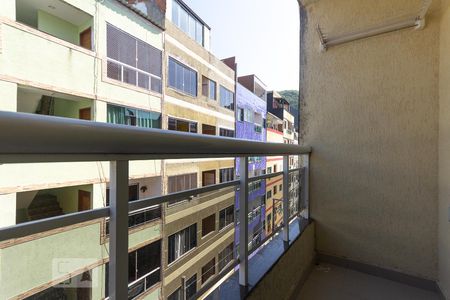 Varanda de apartamento para alugar com 2 quartos, 65m² em Itanhangá, Rio de Janeiro