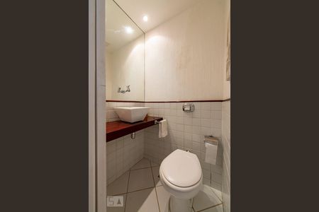 Lavabo de apartamento para alugar com 3 quartos, 99m² em Ipanema, Rio de Janeiro