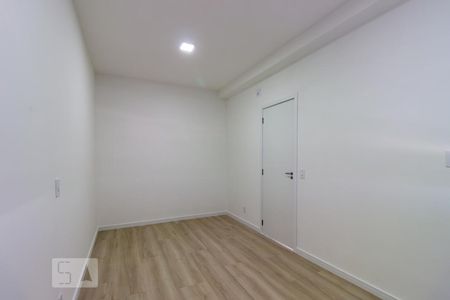 Quarto de apartamento para alugar com 1 quarto, 44m² em Jardim Tupanci, Barueri