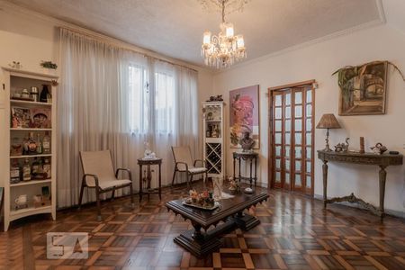 Sala 1 de casa à venda com 3 quartos, 147m² em Auxiliadora, Porto Alegre