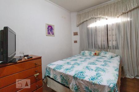 Quarto 1 de casa para alugar com 5 quartos, 351m² em Jardim Roberto, Osasco