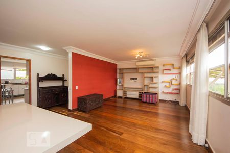 Sala  de apartamento para alugar com 3 quartos, 136m² em Petrópolis, Porto Alegre