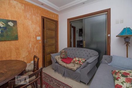 Sala de casa para alugar com 5 quartos, 210m² em Água Branca, São Paulo