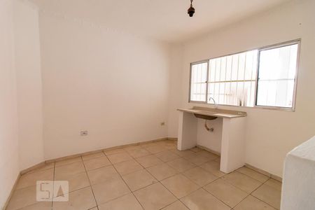 Cozinha de casa para alugar com 1 quarto, 50m² em Santo Antônio, Osasco