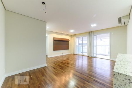 Sala de apartamento para alugar com 2 quartos, 81m² em Cerâmica, São Caetano do Sul