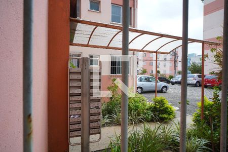 Sala - Vista de apartamento para alugar com 2 quartos, 42m² em Rubem Berta, Porto Alegre
