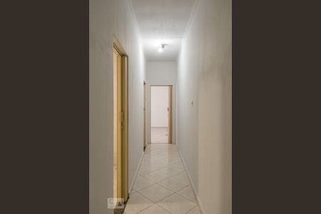 Corredor de casa para alugar com 2 quartos, 257m² em Oswaldo Cruz, São Caetano do Sul