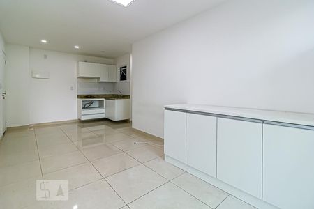 Sala/Cozinha de apartamento para alugar com 1 quarto, 38m² em Taquara, Rio de Janeiro