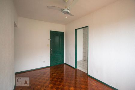 sala de apartamento para alugar com 2 quartos, 55m² em Jardim Itu, Porto Alegre