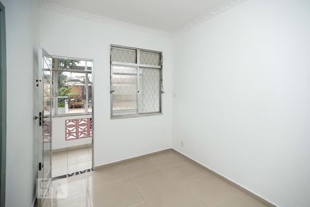 Sala de casa para alugar com 2 quartos, 80m² em Pilares, Rio de Janeiro