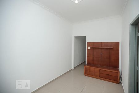Sala de casa para alugar com 2 quartos, 80m² em Pilares, Rio de Janeiro