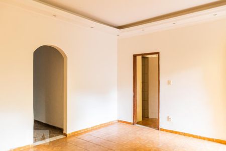 Sala de casa para alugar com 4 quartos, 150m² em Glória, Belo Horizonte