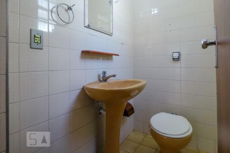 Lavabo de casa para alugar com 3 quartos, 245m² em Liberdade, São Paulo