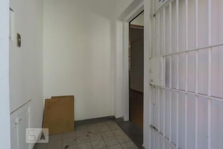 Entrada de casa para alugar com 3 quartos, 245m² em Liberdade, São Paulo