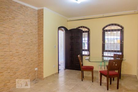 Sala de casa para alugar com 2 quartos, 152m² em Vila Helena, Santo André
