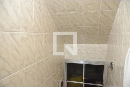 Lavabo de casa para alugar com 3 quartos, 257m² em Ayrosa, Osasco