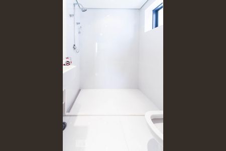Banheiro de apartamento para alugar com 1 quarto, 45m² em Vila Nova Conceição, São Paulo