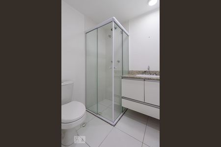 Banheiro de apartamento à venda com 1 quarto, 36m² em Tamboré, Barueri