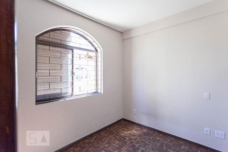 Quarto 2 de apartamento à venda com 2 quartos, 150m² em Sagrada Família, Belo Horizonte