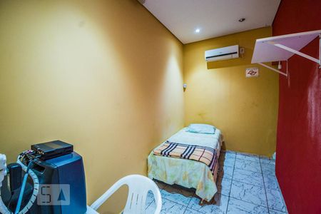 Suíte 1 de casa para alugar com 9 quartos, 160m² em Vila Industrial, Campinas