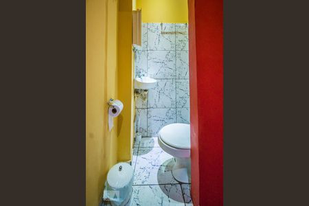 Banheiro da Suíte 1 de casa à venda com 9 quartos, 160m² em Vila Industrial, Campinas