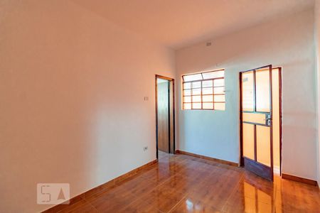 Sala de casa para alugar com 1 quarto, 80m² em São Geraldo, Belo Horizonte