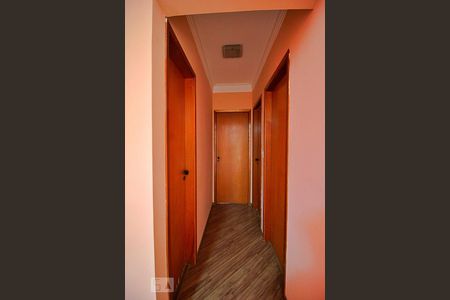 Corredor de apartamento para alugar com 3 quartos, 72m² em Vila Valparaiso, Santo André