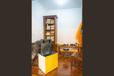 Saleta de casa à venda com 4 quartos, 230m² em Consolação, São Paulo