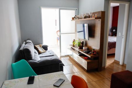 sala de apartamento para alugar com 2 quartos, 49m² em Jardim Roberto, Osasco