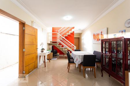 Sala de casa para alugar com 3 quartos, 242m² em Vila Campesina, Osasco