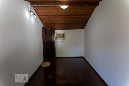 Quarto 1 de casa à venda com 5 quartos, 429m² em Barra da Tijuca, Rio de Janeiro