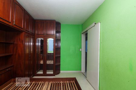 Quarto 2 de apartamento para alugar com 2 quartos, 62m² em Santo Antônio, Porto Alegre